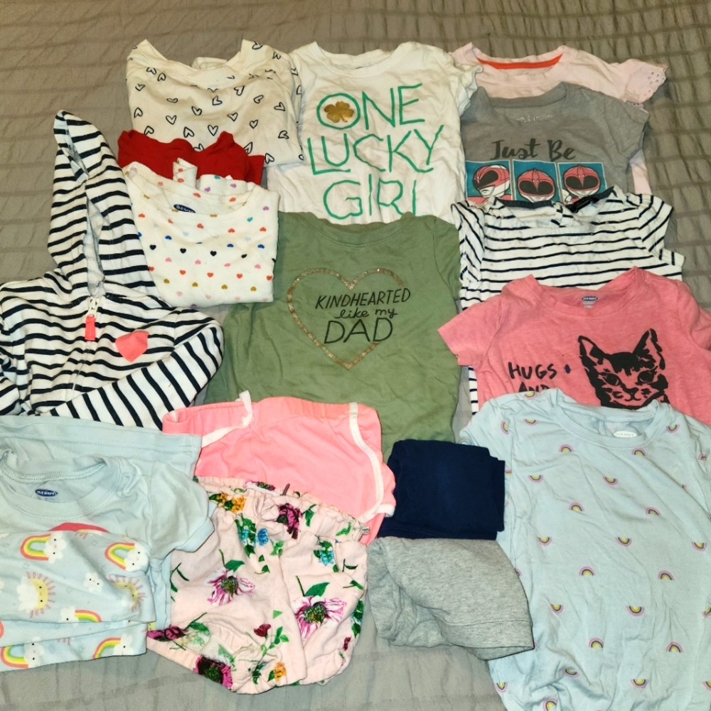 Lot of 3T girl clothes